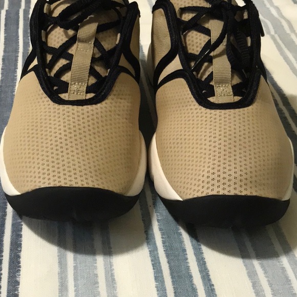 ⚜️NIKE W LODEN PINNACLE MUSHROOM, BLACK & SAIL. SIZE 8.5 USED.⚜️UNIQUE STYLE.⚜️ - Picture 6 of 14